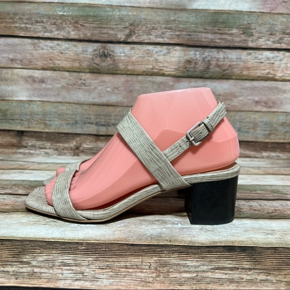 Everlane Shoes - Everlane Embossed Lizzard Sandals